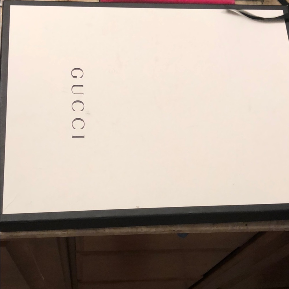 Gucci Clutch - Picture 4 of 4